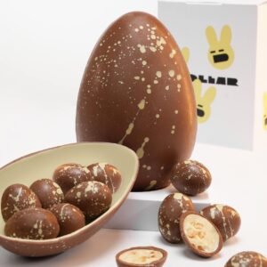 ВЕЛИКЕ ШОКОЛАДНЕ ЯЙЦЕ